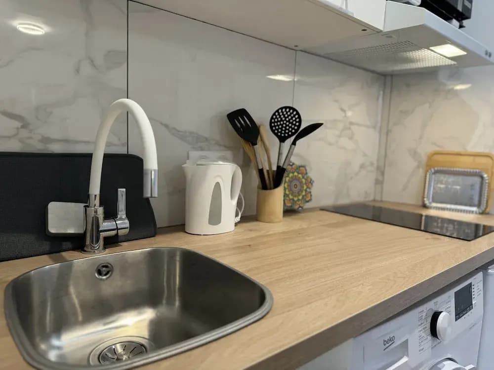 Stylish Stay in Central Le Mans - Miniature 7
