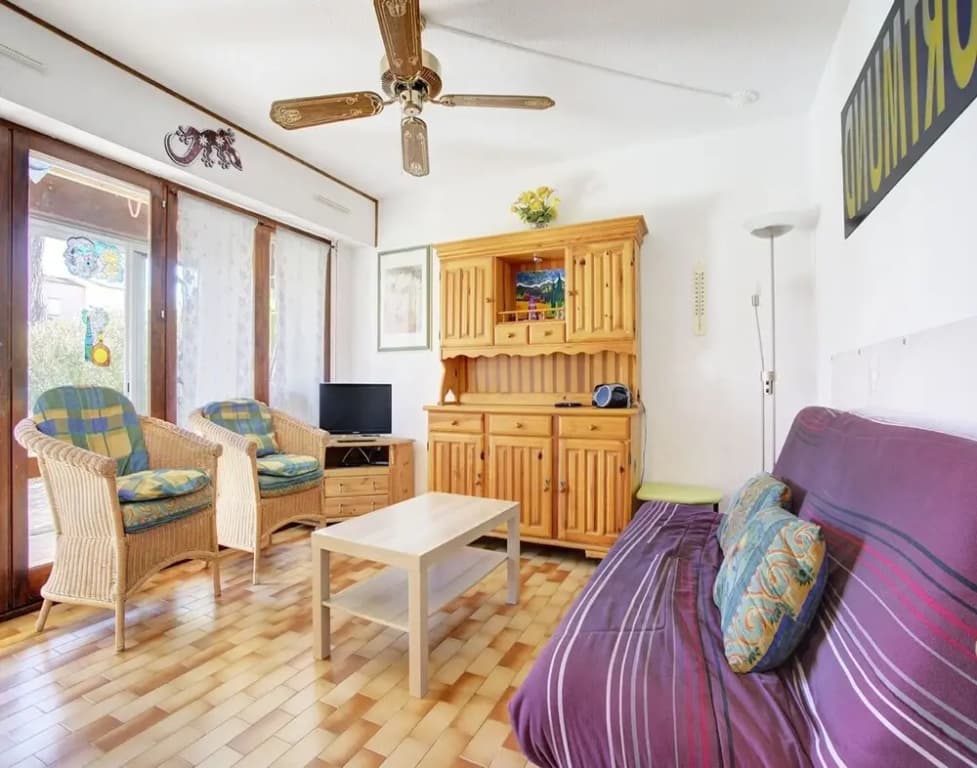 Beachside Comfort in Agde - Photo 4