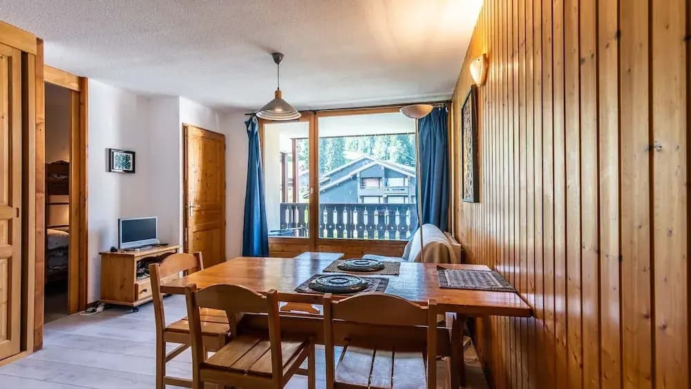 Apartment in Morillon Near Ski Resort - Miniature 6