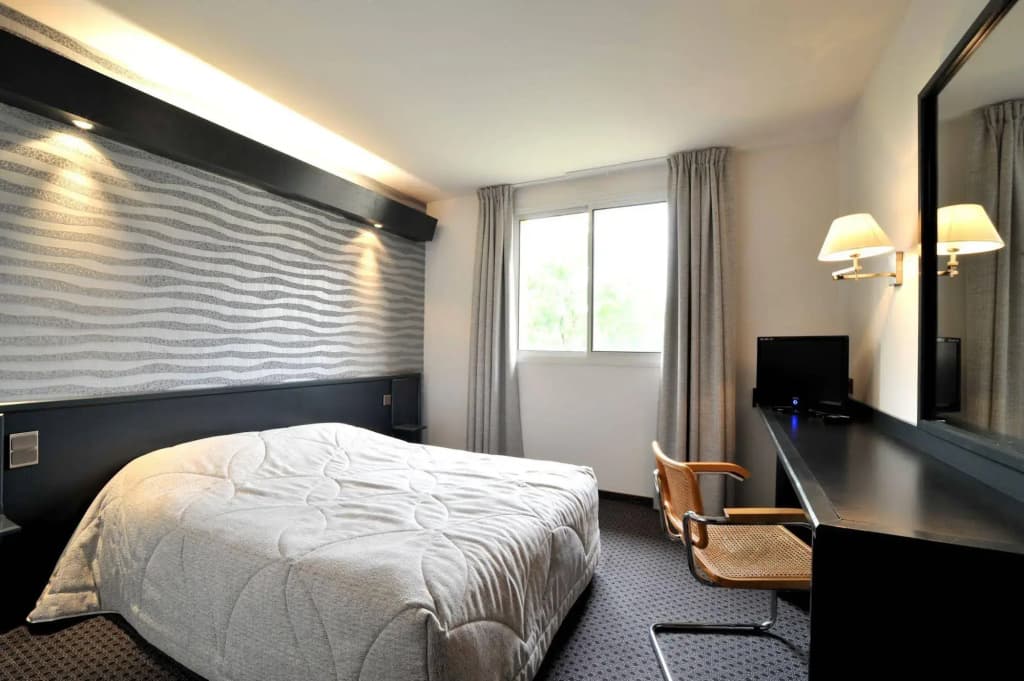 Brit Hotel Confort Villefranche de Rouergue - Photo 4