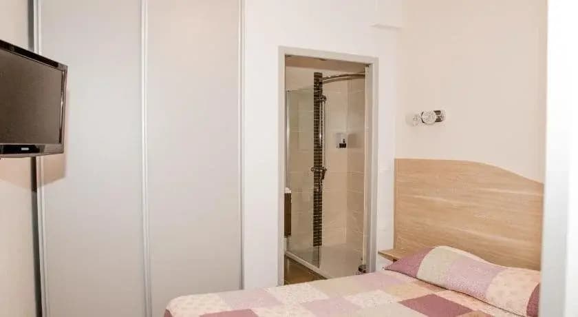 Annexe Hotel de La Gare - Photo 2