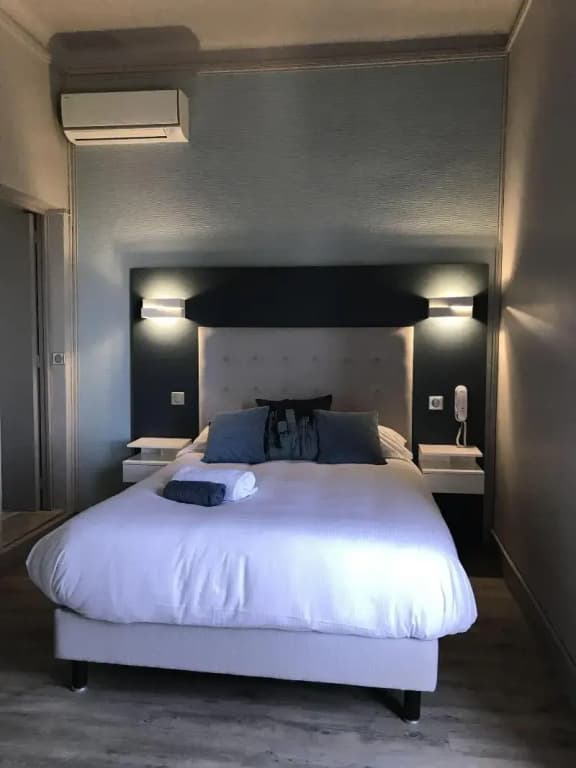 Hotel La Calanque - Photo 2