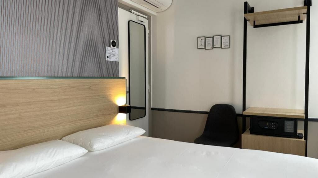 Hôtel La Folie des Prés - Saint-Germain-des-Prés - Photo 4