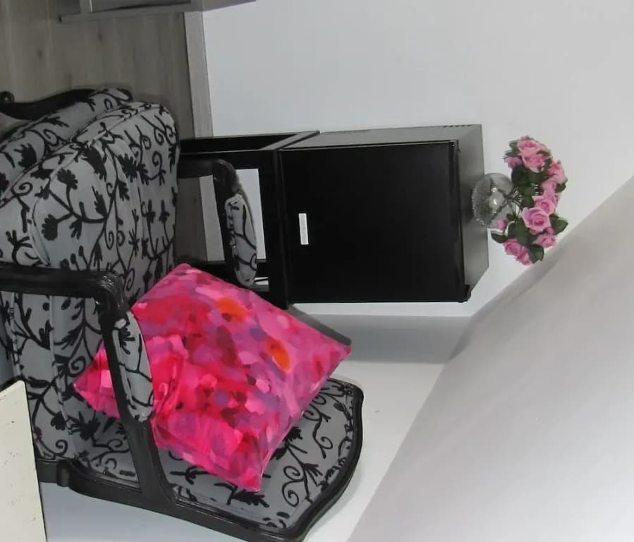 Les Belles de Mai guesthouse - Photo 2