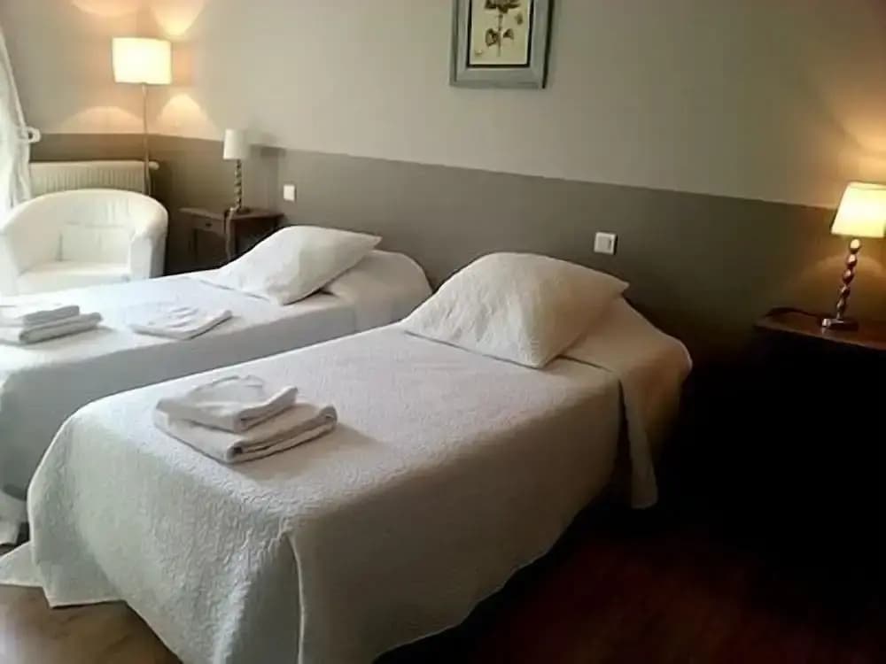 Hotel Grangier - Photo 3