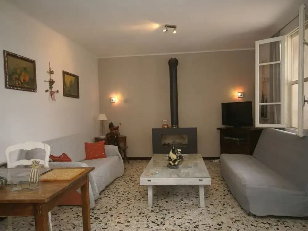 Luxurious Holiday Home with Pool in Pertuis France - Miniature 6