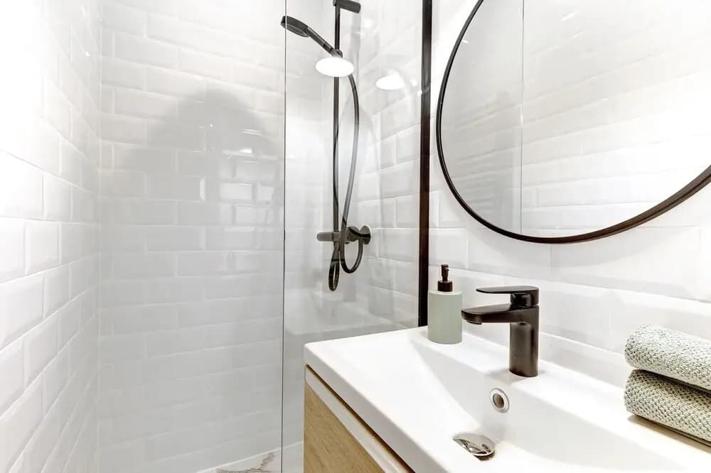 Chic 1BR by Eiffel Tower & Champ de Mars - Miniature 7