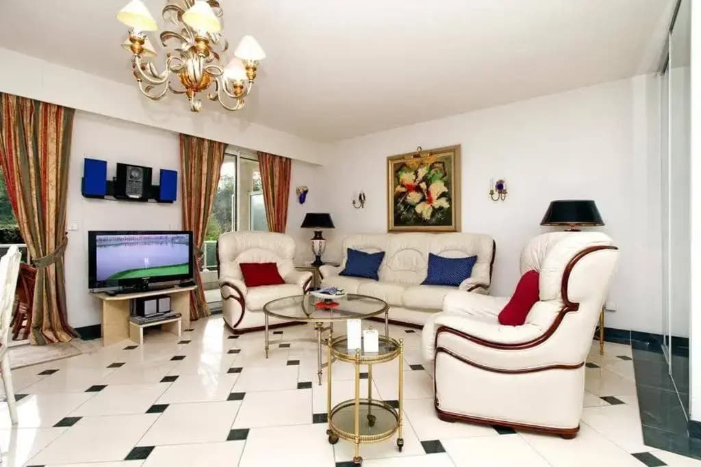 Riviera Home - Photo 3