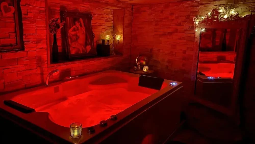 La suite inoubliable Avec jacuzzi - Miniature 8