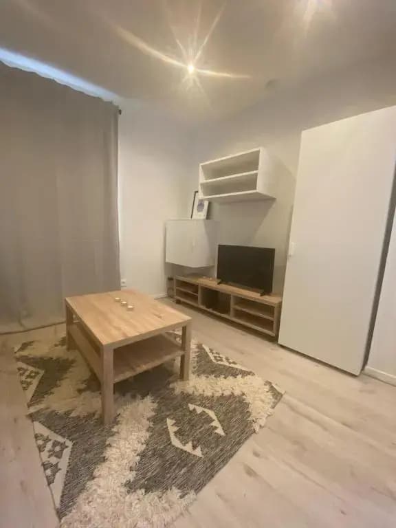 Joli Studio Calme Et Lumineux - Photo 2