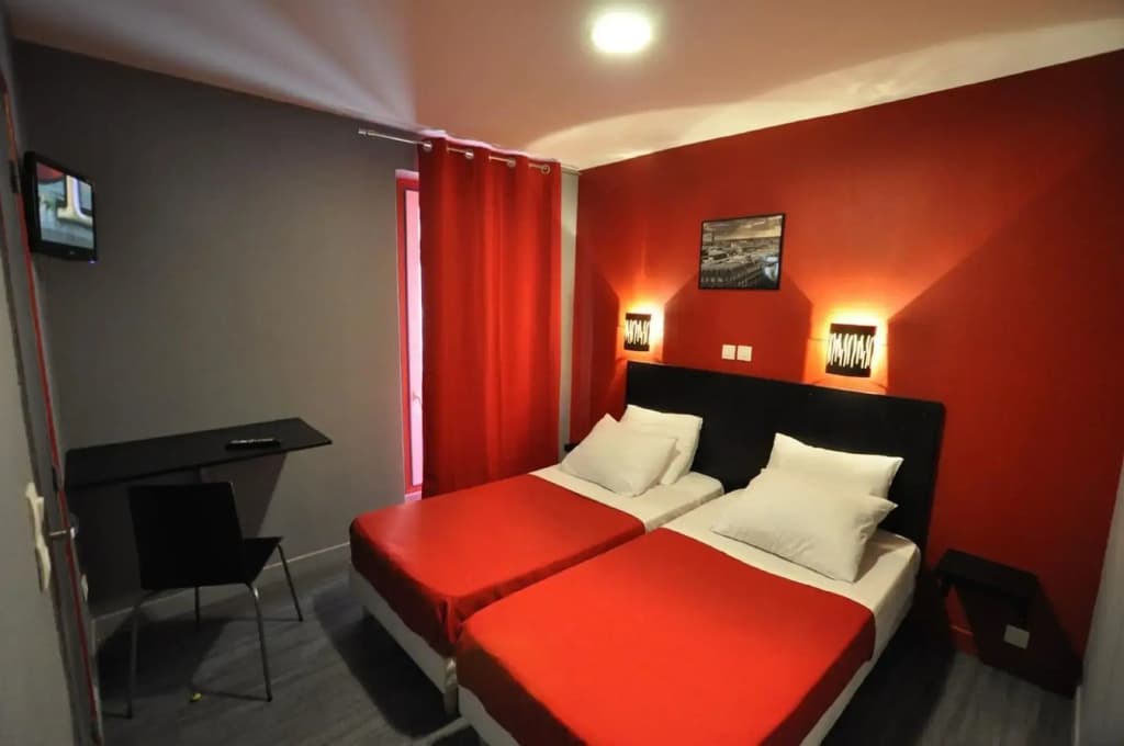 Hipotel Paris Gambetta Republique - Miniature 7