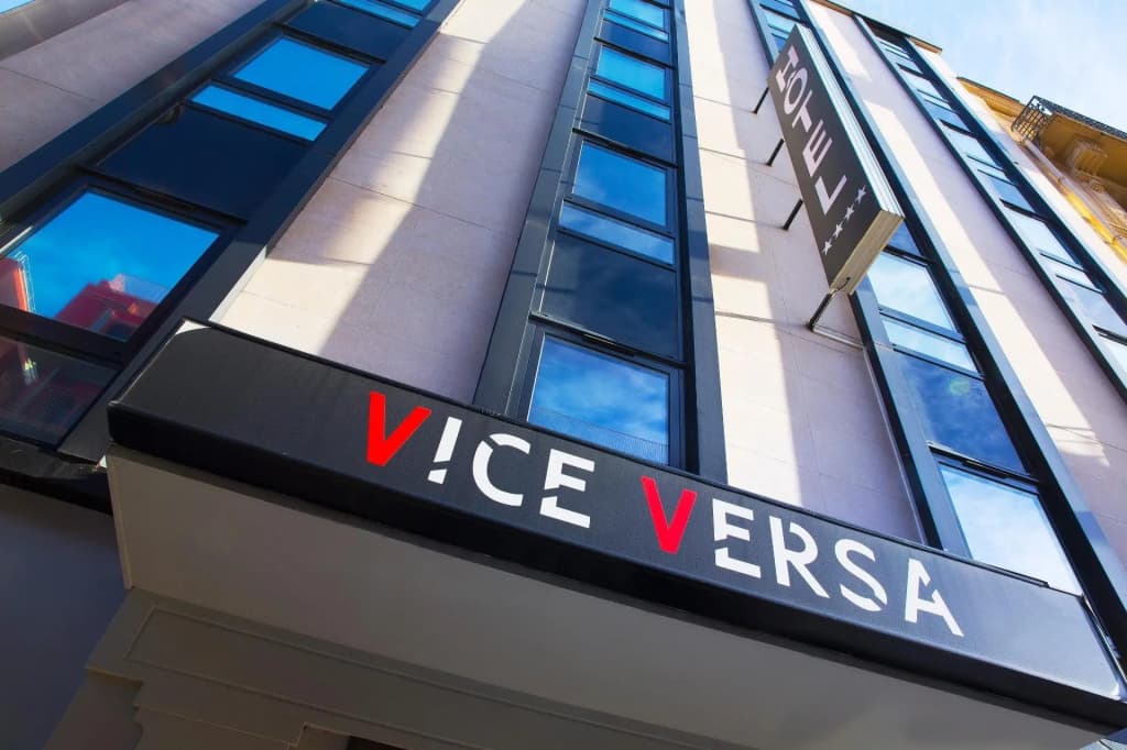 Vice Versa - Photo 1