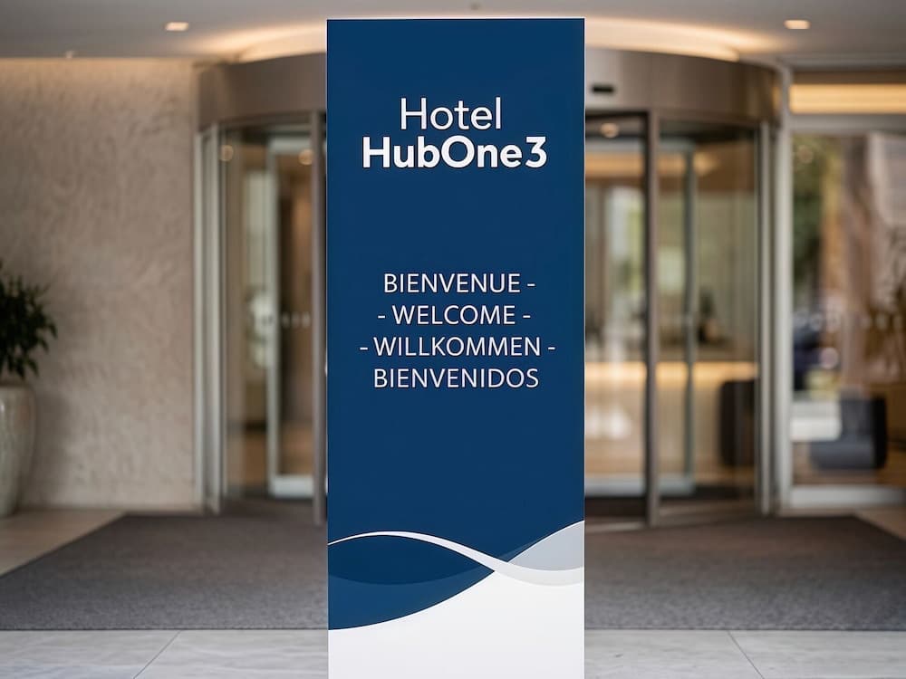 Hotel HubOne3 Istres - Photo 1