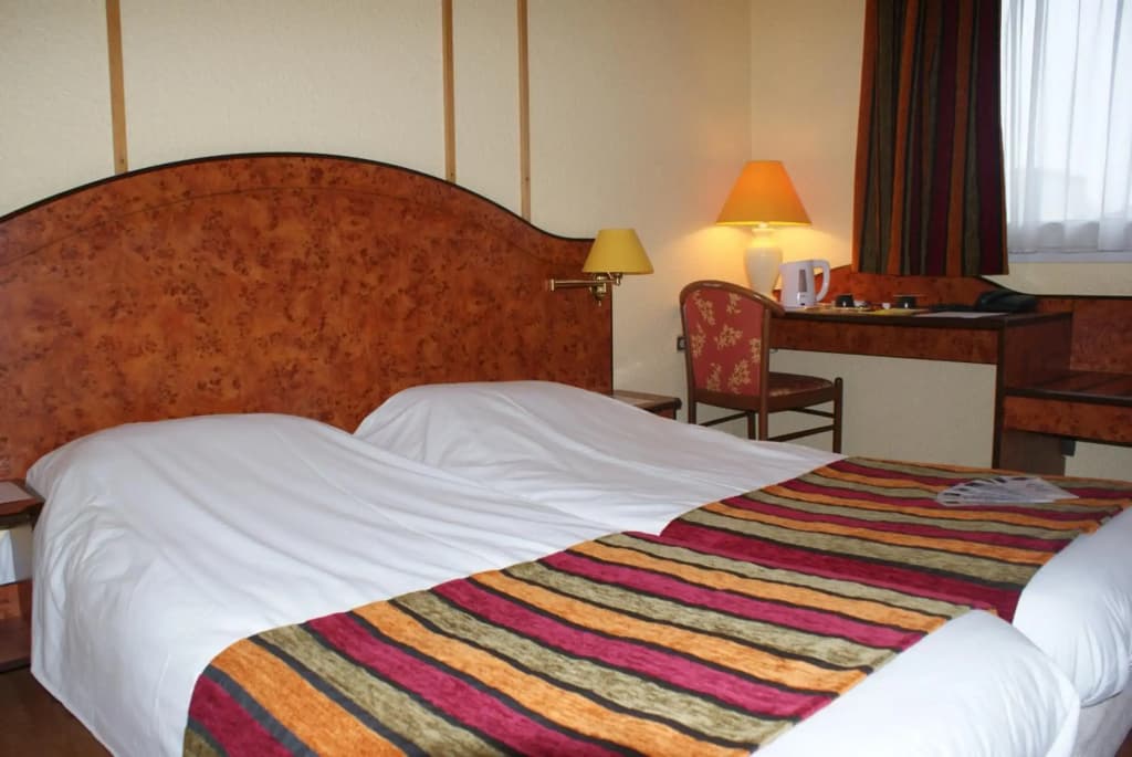 Logis Cottage Hotel Calais - Miniature 7