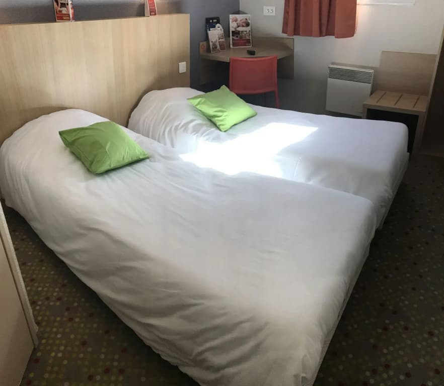 Brit Hotel Essentiel Tours Sud – Chambray-lès-Tours - Photo 5