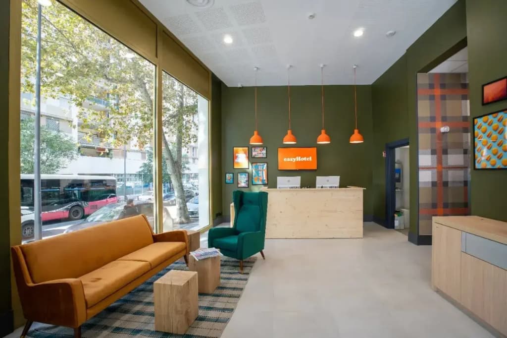 easyHotel Marseille Euromed - Photo 1