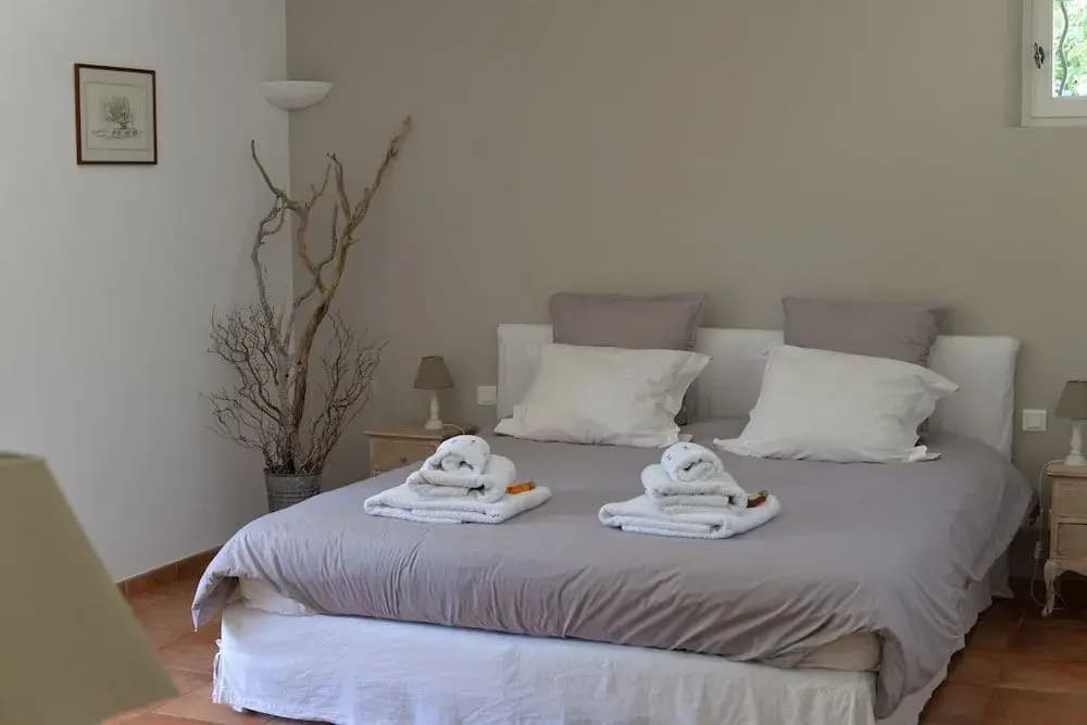 La Bastide De L'aube Chambre d hôtes - Photo 3