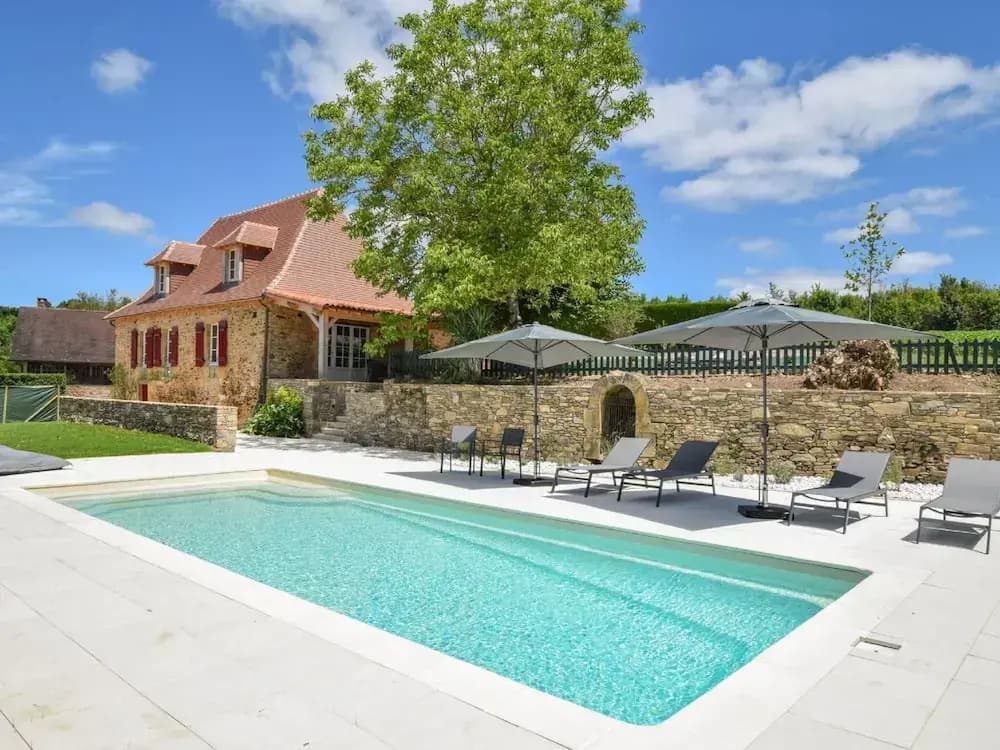 Hilltop Cottage With Pool - Photo 1