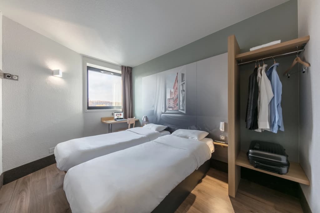 B&B HOTEL Toulouse Centre Canal du Midi - Photo 4