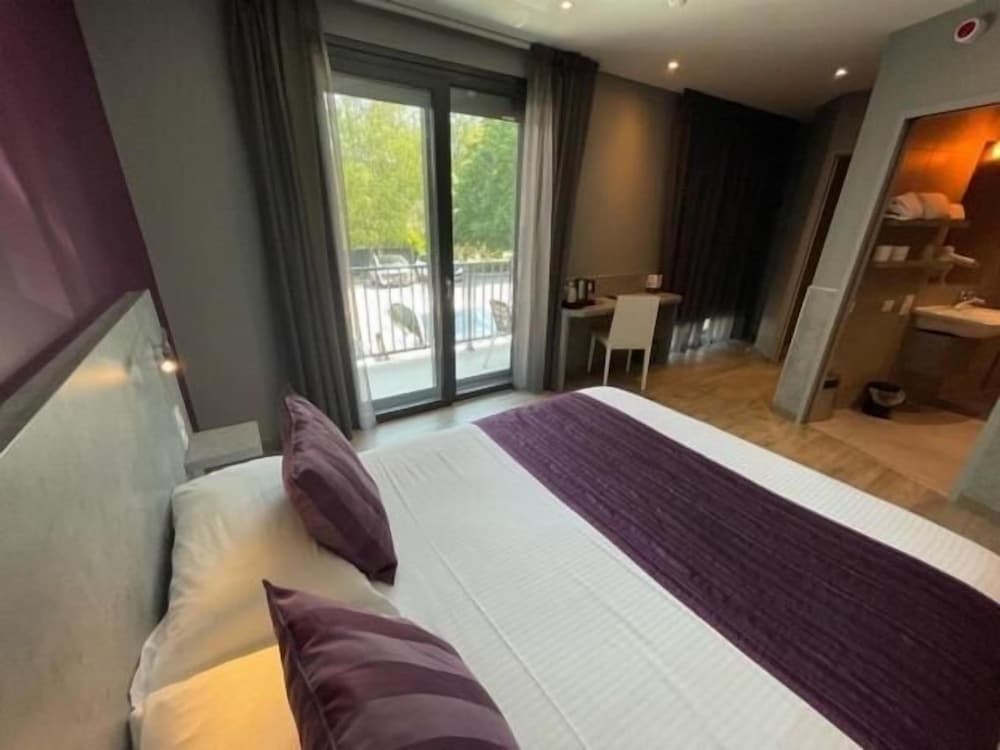 Logis Hôtel La Fontaine - Photo 4