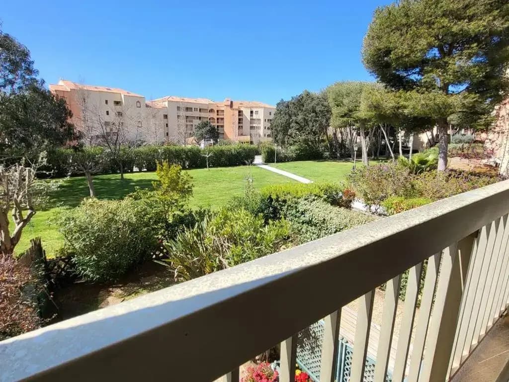 Studio Six-Fours-les-Plages, 1 pièce, 4 personnes - FR-1-316-43 - Miniature 8