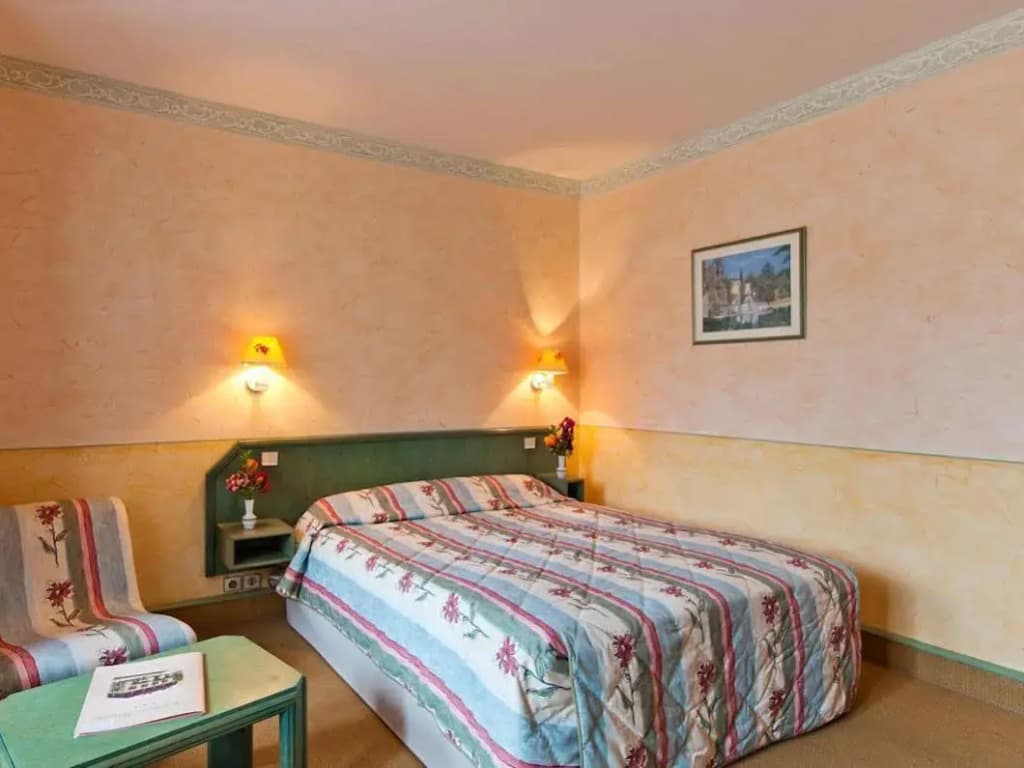 Hostellerie Bressane- Cuisery - Photo 3