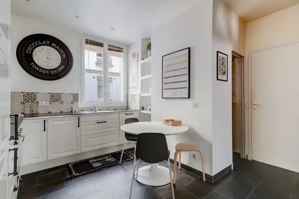 Athos I Stylish 1BR Home on the Rive Gauche - Miniature 8