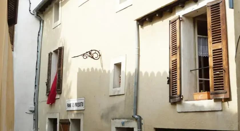 La Cachette - Photo 1