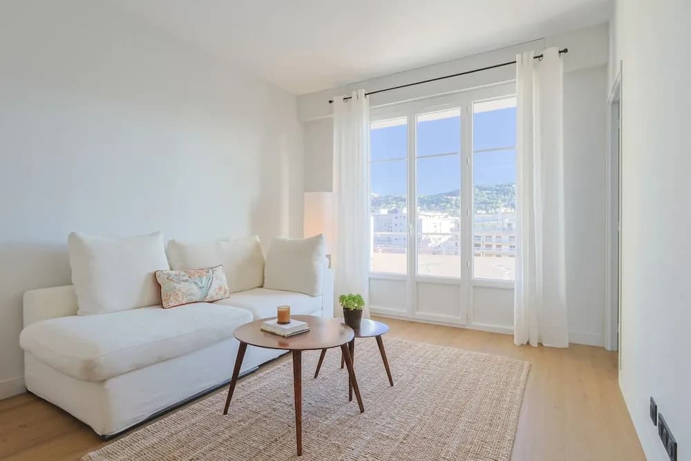 325 L Alba in Cannes - Photo 3
