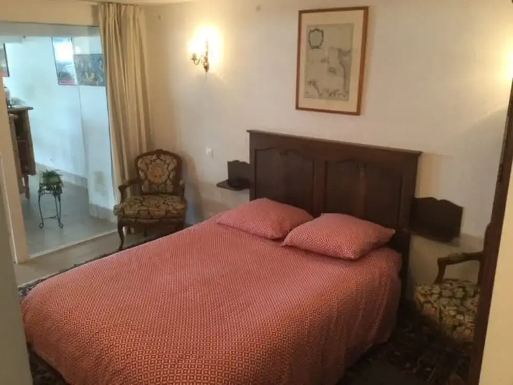 1-bedroom Apartment With View of Private Beach - Photo 2