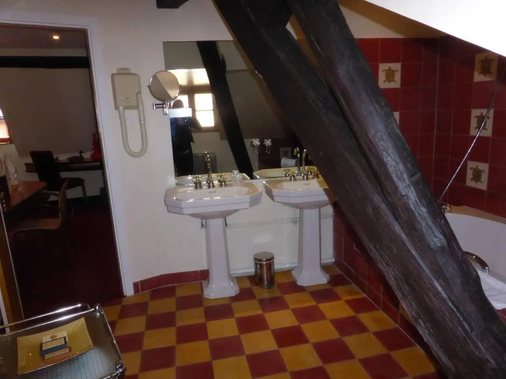 Hostellerie du Château - Miniature 8