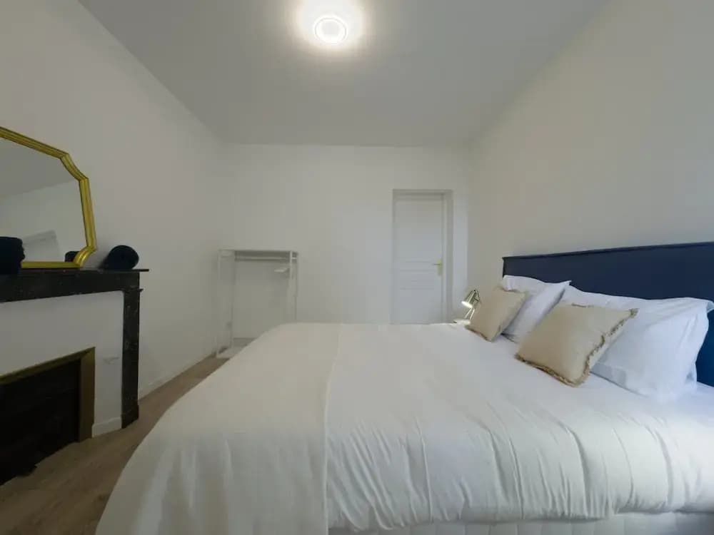 Stylish Stay in Central Le Mans - Photo 3