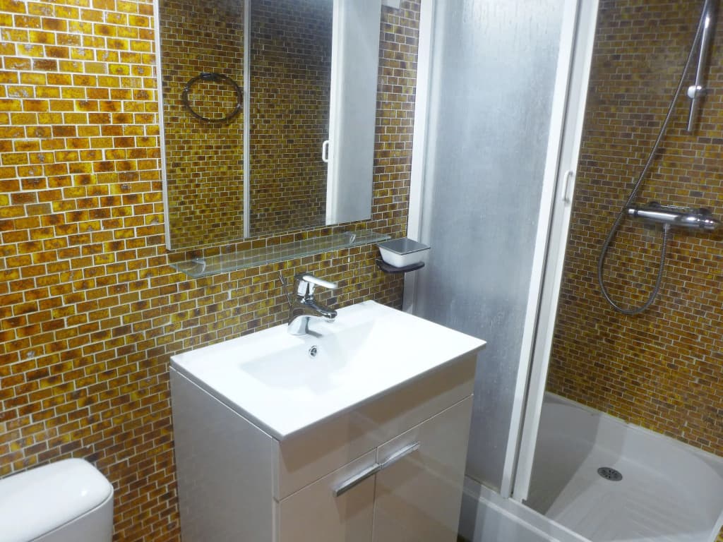 Holiday Home Village Bormes - Miniature 7