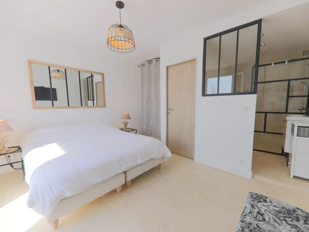 Attractive Holiday Home in Port Grimaud With Jetty - Photo 3