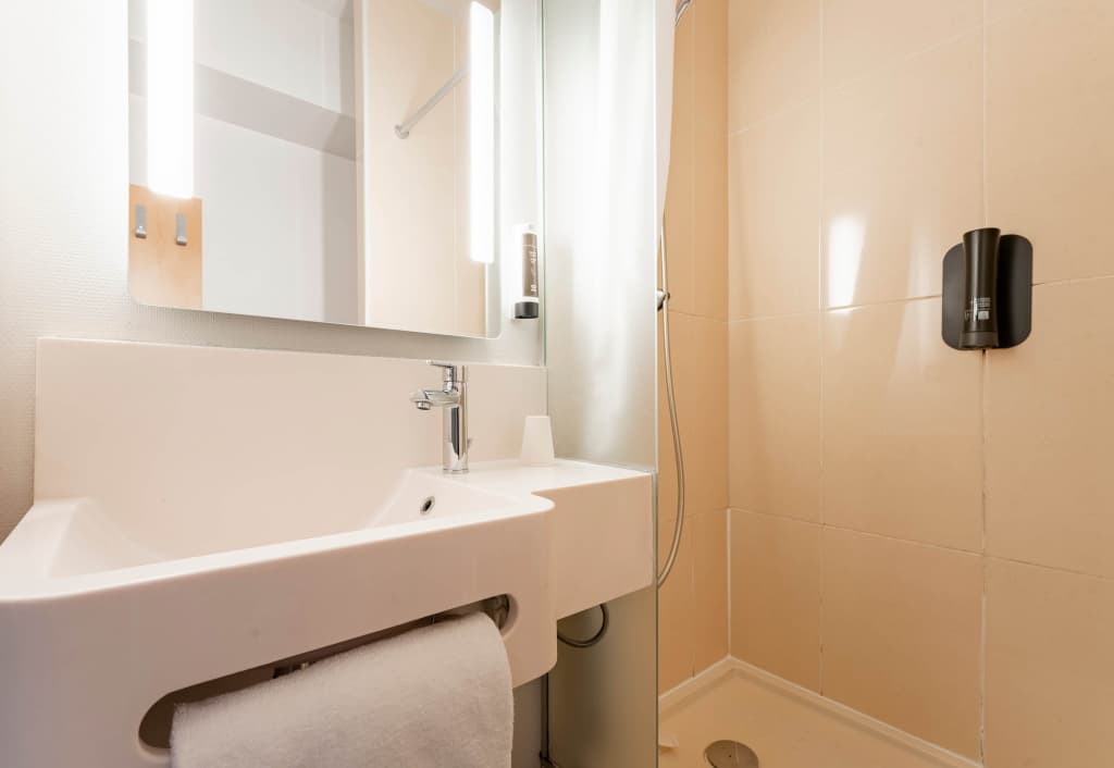 B&B HOTEL Valenciennes Marly - Miniature 8