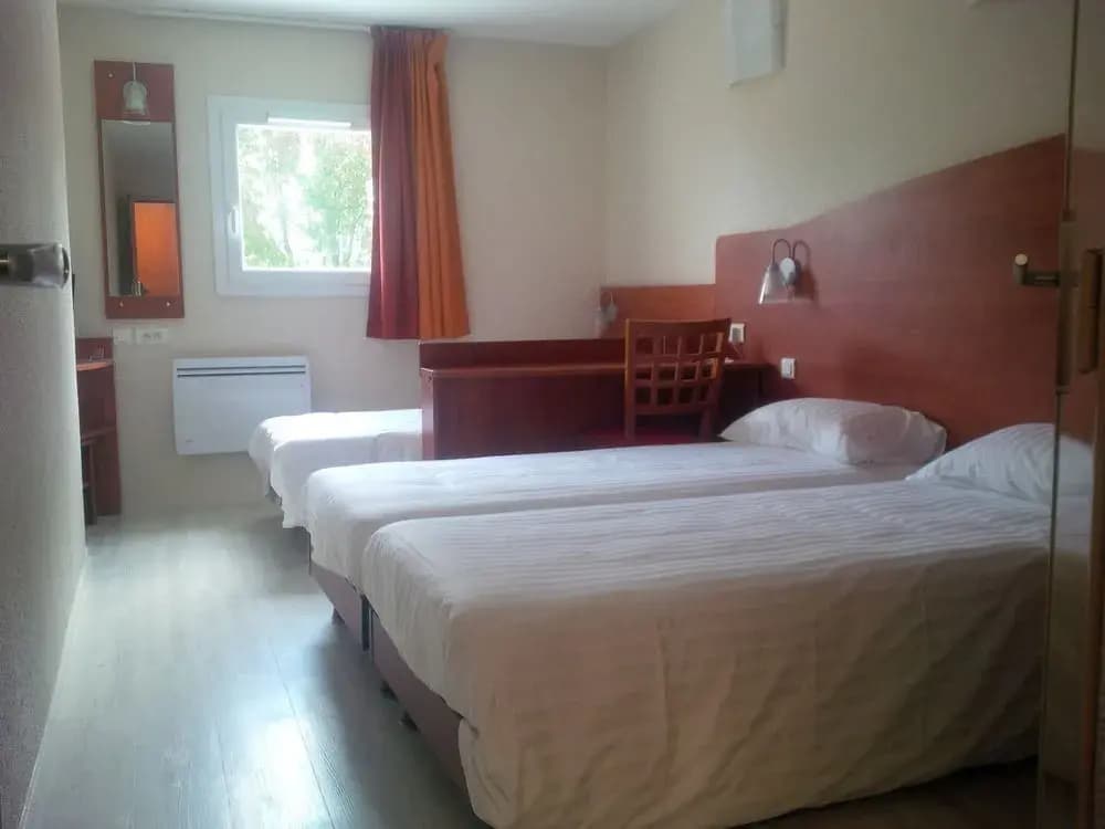 Best Hotel Lyon St Priest - Miniature 7