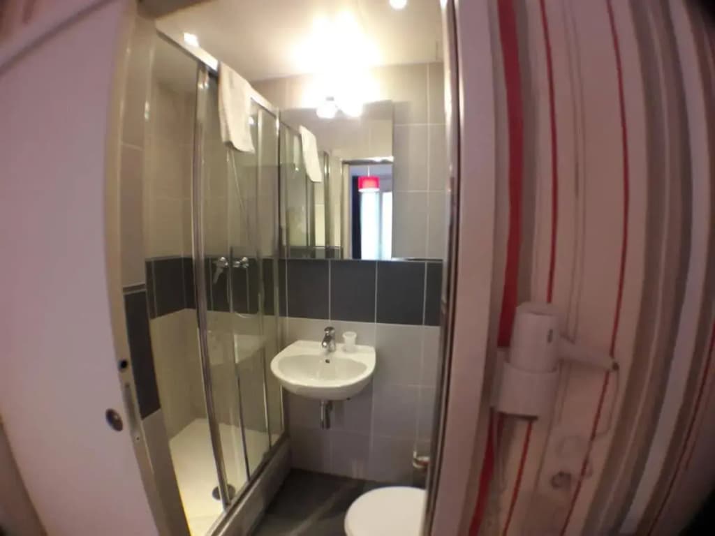 Perfect Hotel & Hostel - Miniature 6