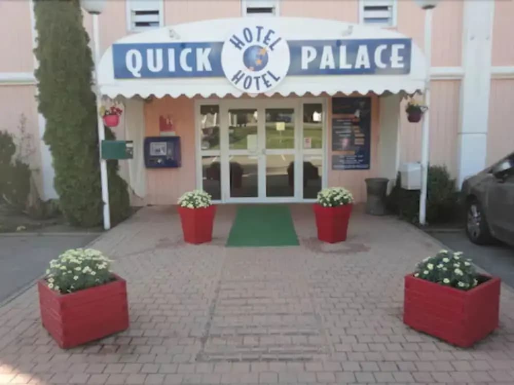 Quick Palace Epinal - Photo 1