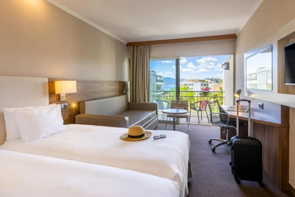 Radisson Hotel Cannes Seaside - Photo 4