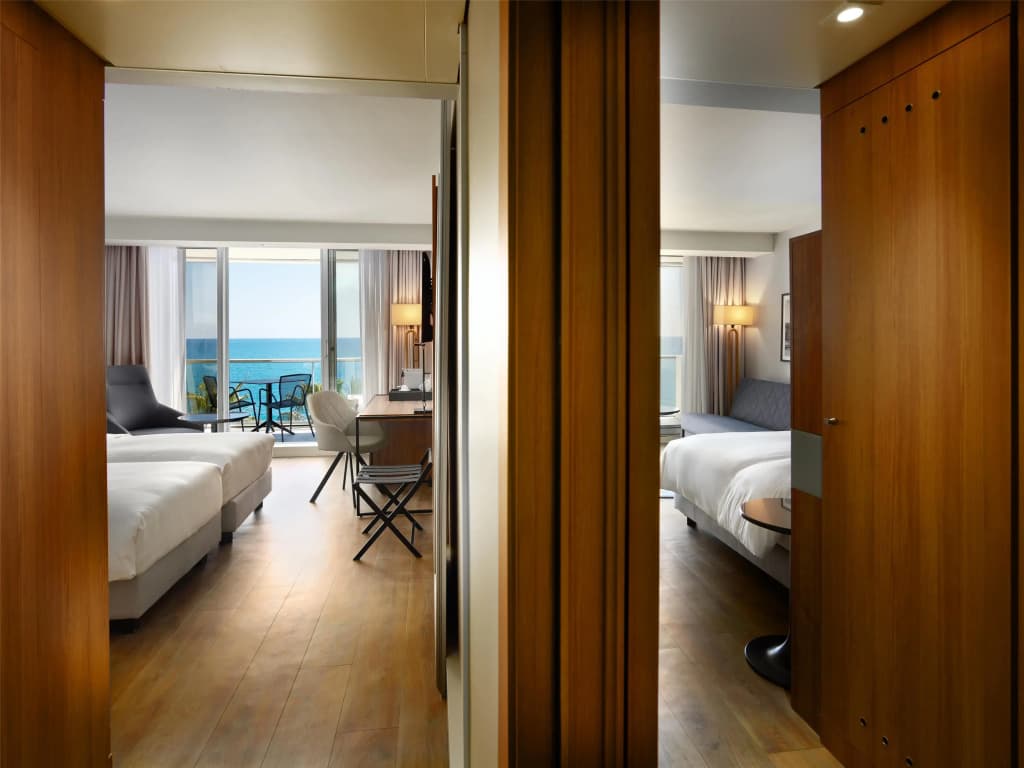 Radisson Blu Hotel, Nice - Photo 3