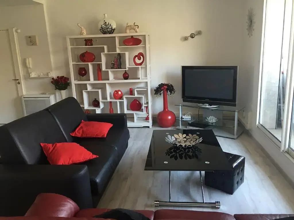 MAGNIFIQUE T3 85m2 VIEUX PORT/CORNICHE - Miniature 7