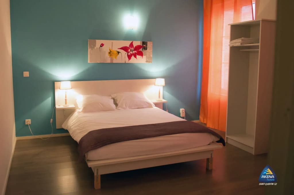 Hotel Le Saint Quentin - Photo 5