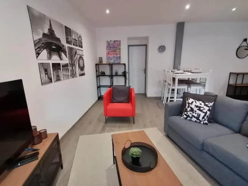 Grand Appartement 2 chambres avec Fibre et Netflix - Miniature 6