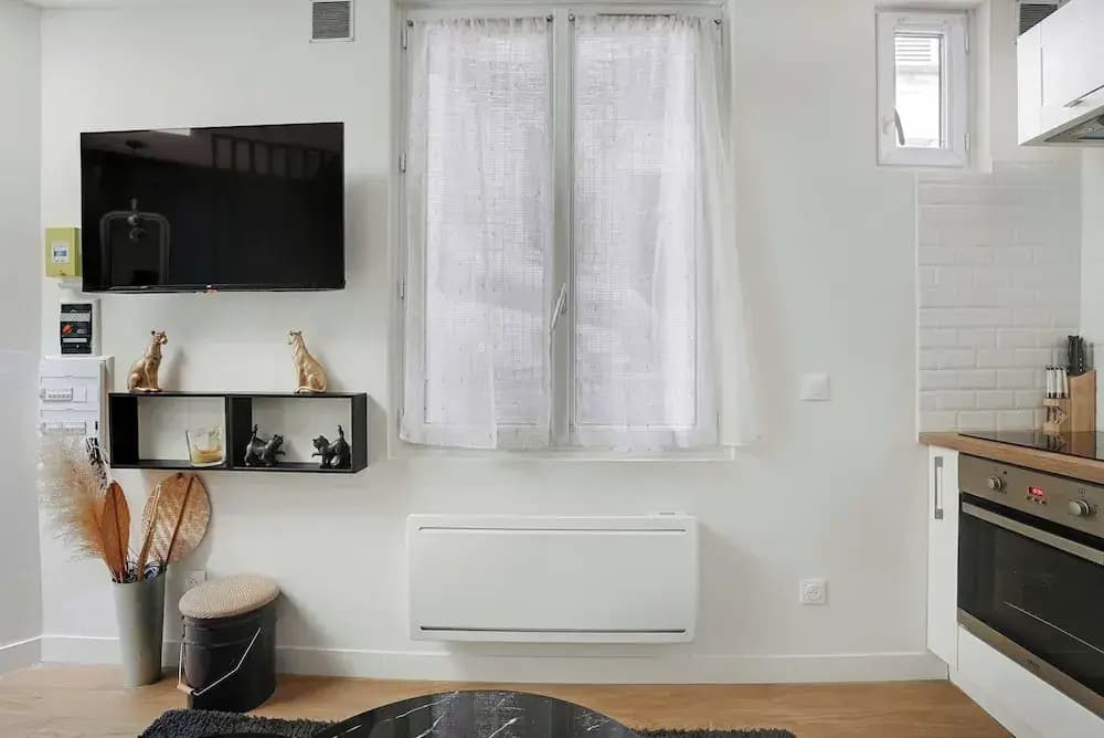 Cosy Apartment With 2 Rooms in Marais - Photo 2