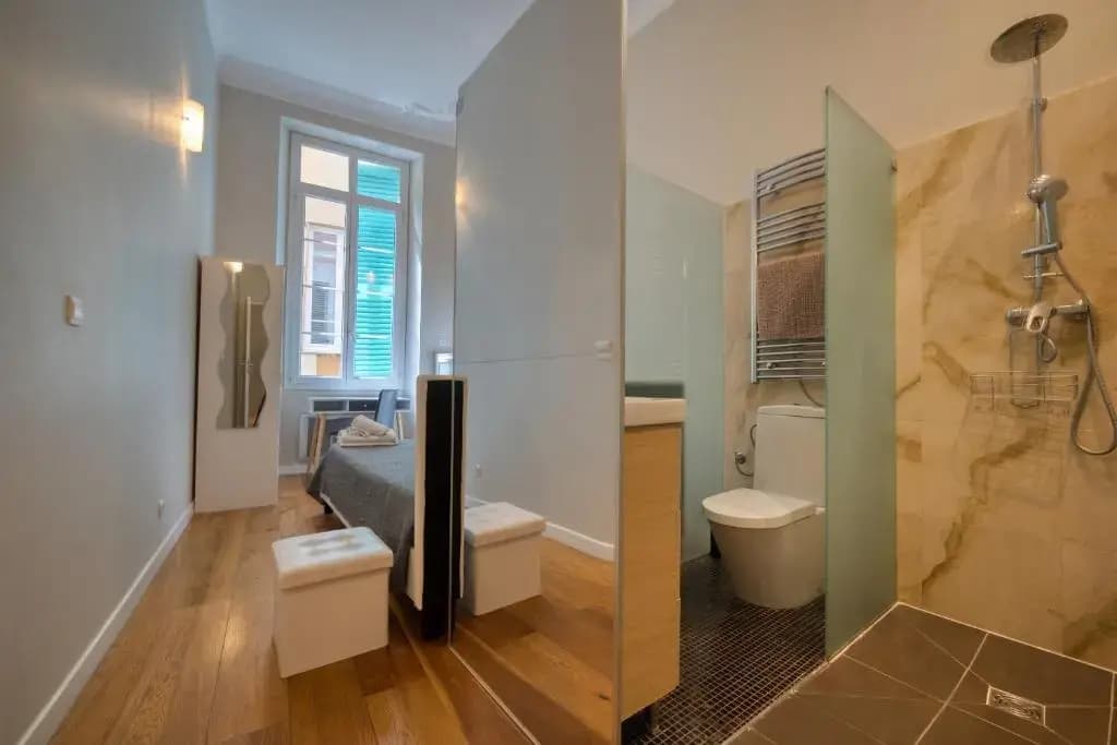 Old Town Luxury 3 Beds - Miniature 8