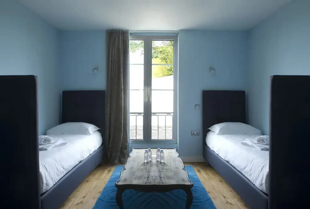 Hôtel Valézieux - Photo 2