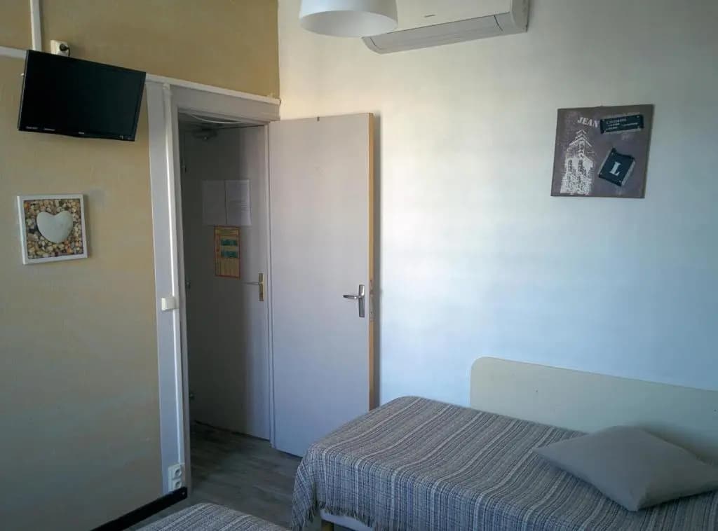 Hôtel Araur - Photo 2