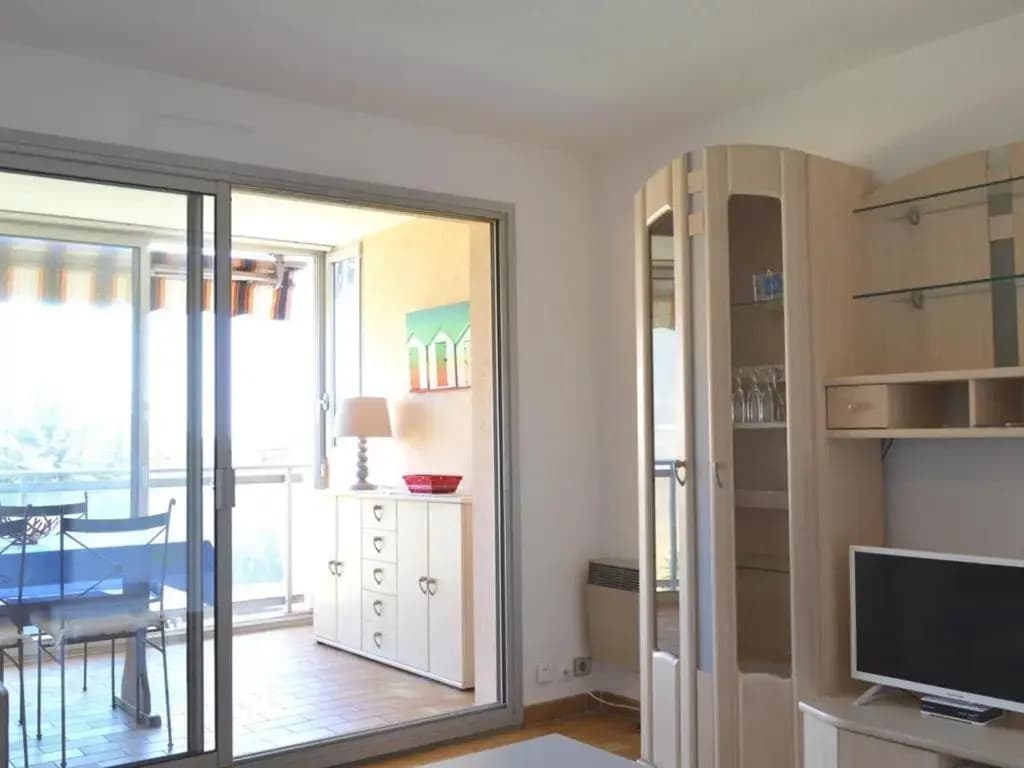 Appartement Golfe Juan, 1 pièce, 2 personnes - FR-1-252-62 - Photo 4