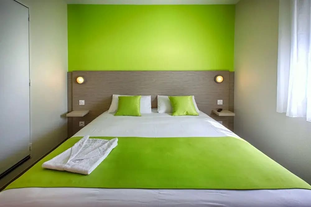 Hotel Formule Club Bordeaux Cenon - Miniature 7