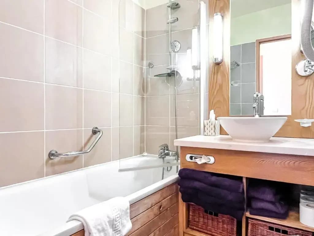 Bright, spacious South-facing 1-bedroom apartment - Photo 5